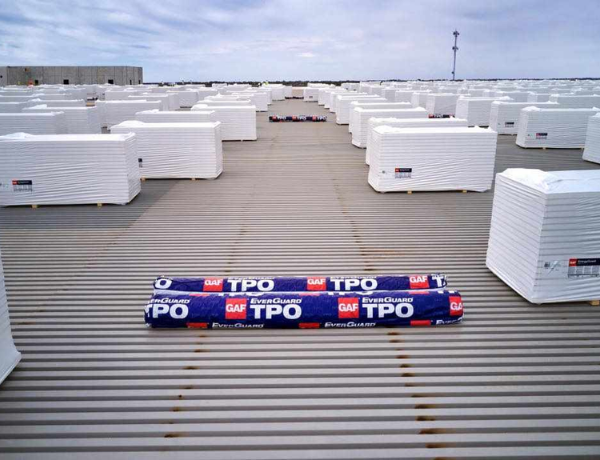 COMMERCIAL ROOFING SERVICES